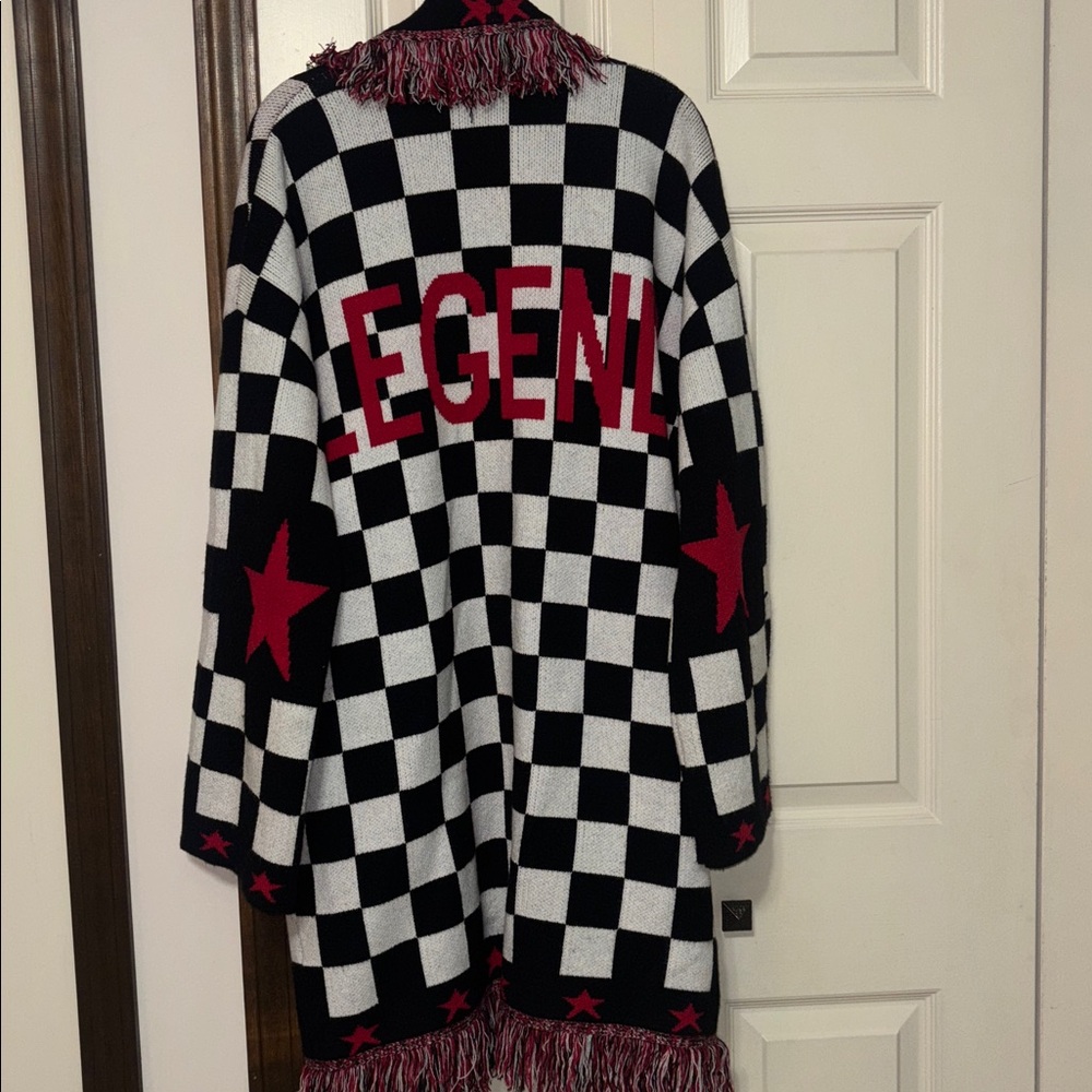 DIL legend Checkered Fringe Cardigan with Red Stars - Picture 4 of 6